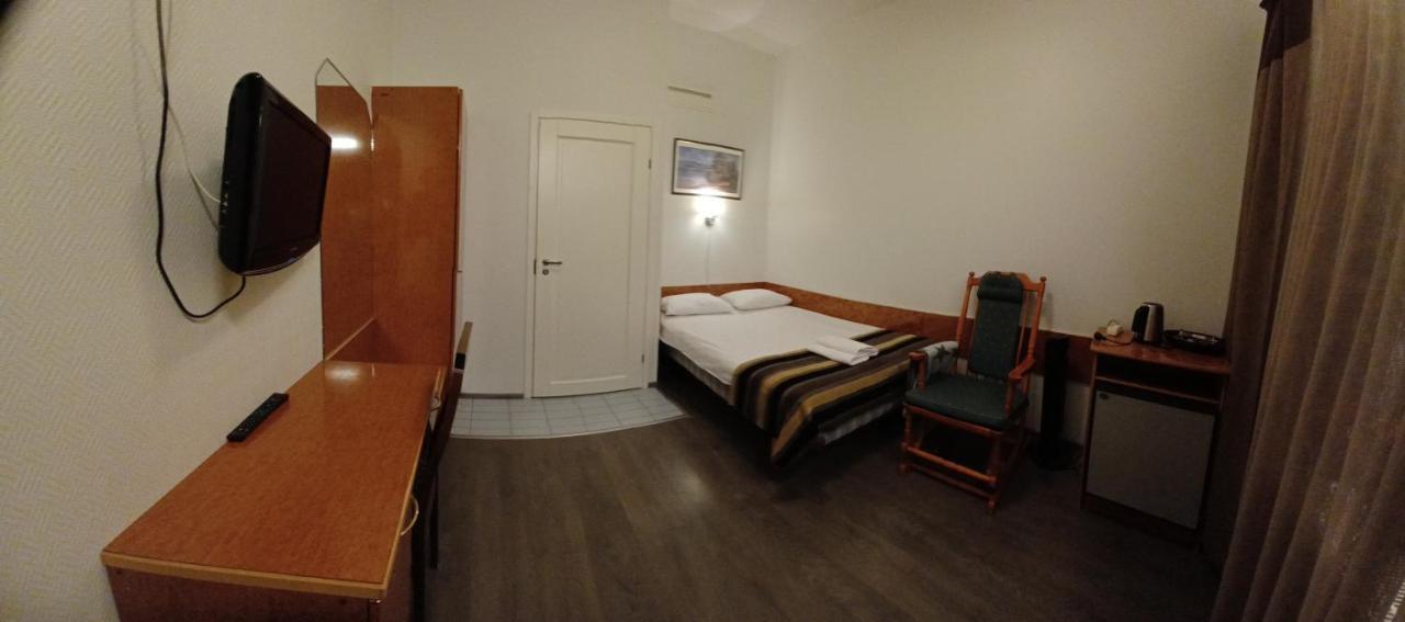 Hotel Mestarin Kievari Kemijärvi Екстериор снимка