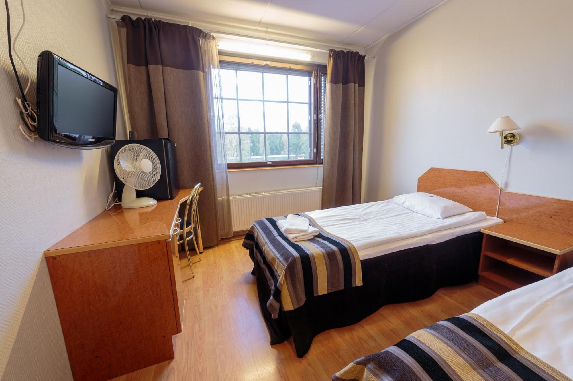Hotel Mestarin Kievari Kemijärvi Екстериор снимка